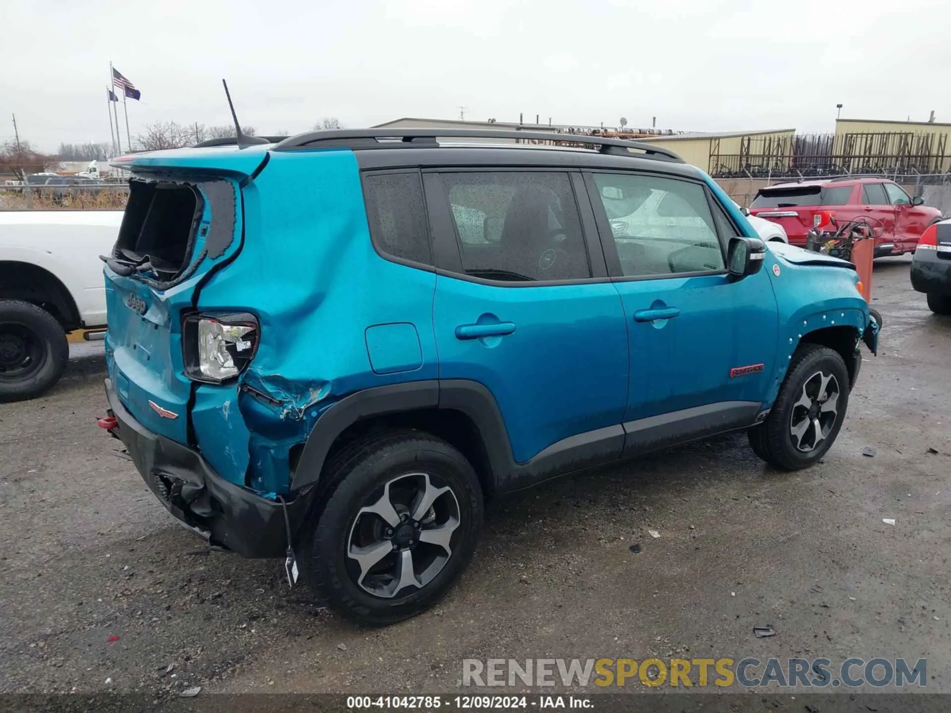 4 Photograph of a damaged car ZACNJDC13NPN57143 JEEP RENEGADE 2022