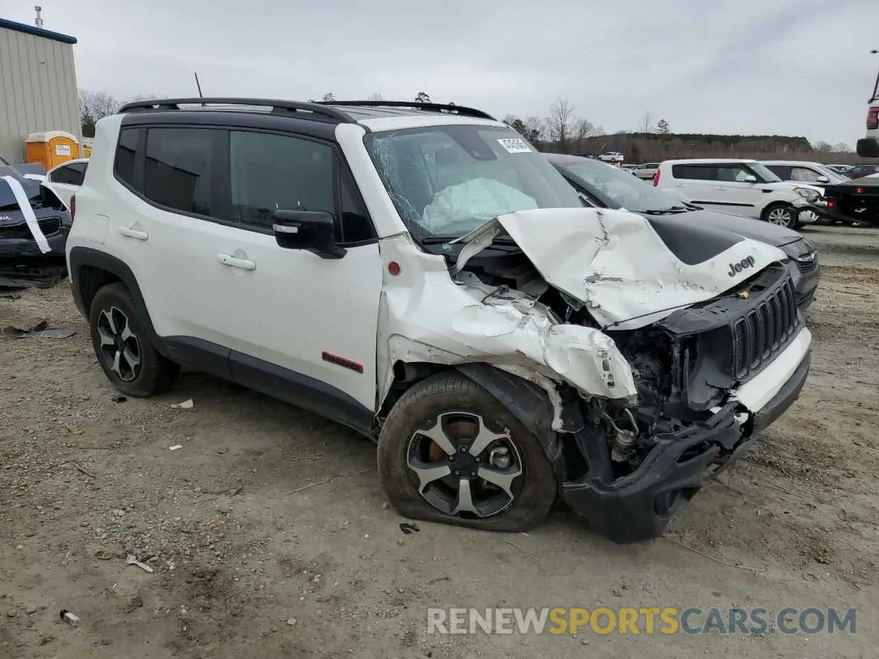 4 Photograph of a damaged car ZACNJDC1XNPN86915 JEEP RENEGADE 2022
