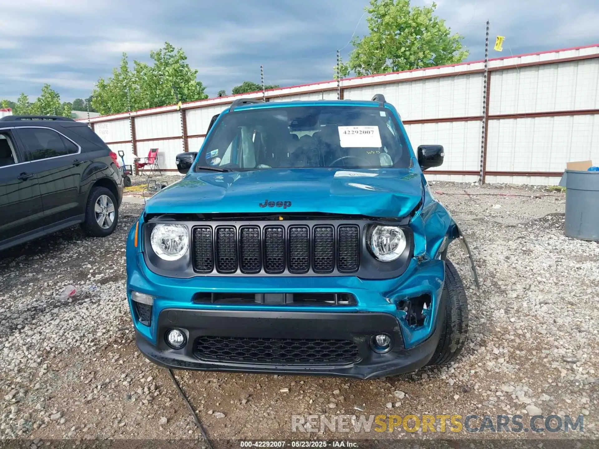 12 Photograph of a damaged car ZACNJDE1XNPN68198 JEEP RENEGADE 2022