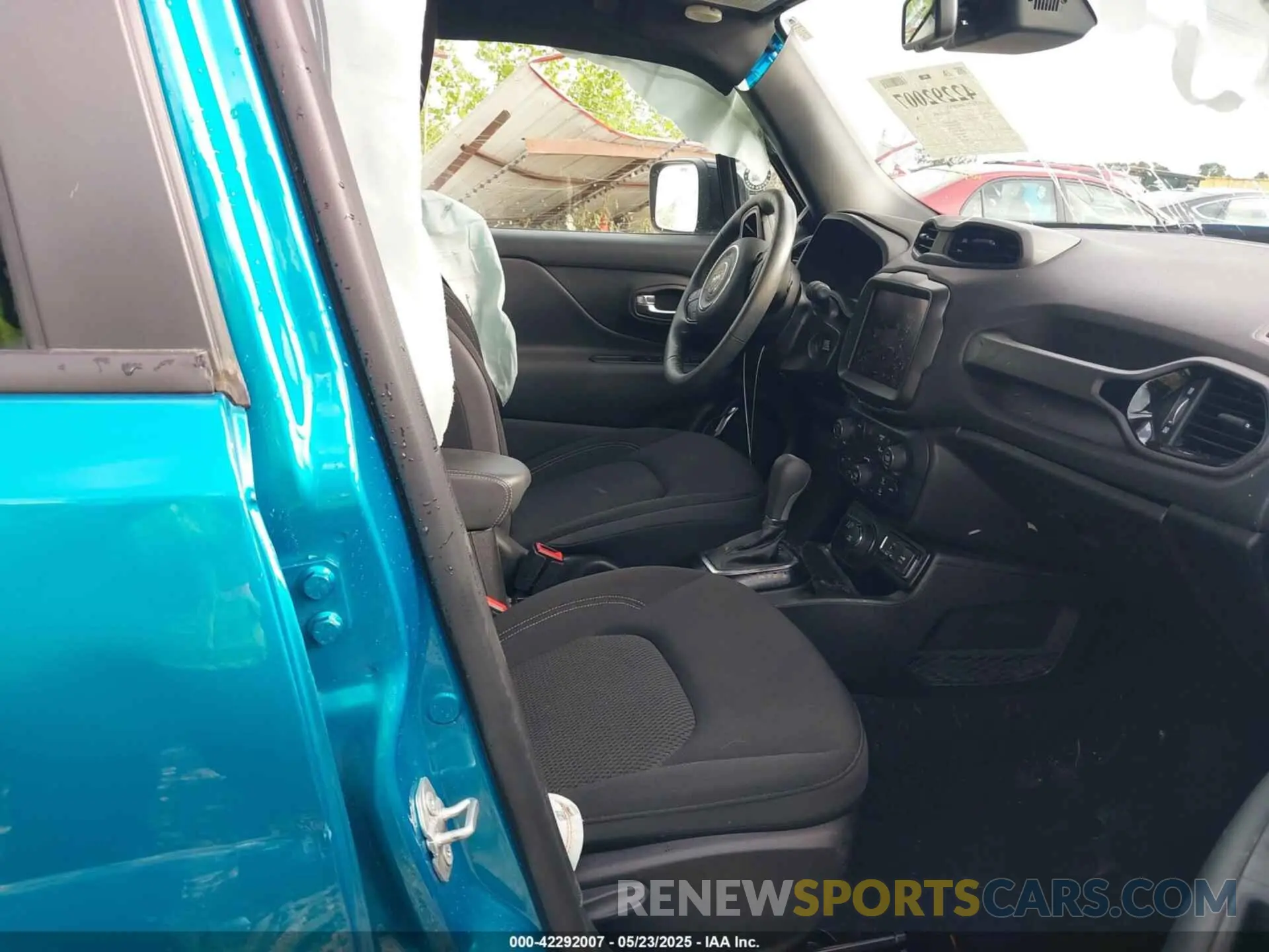 5 Photograph of a damaged car ZACNJDE1XNPN68198 JEEP RENEGADE 2022