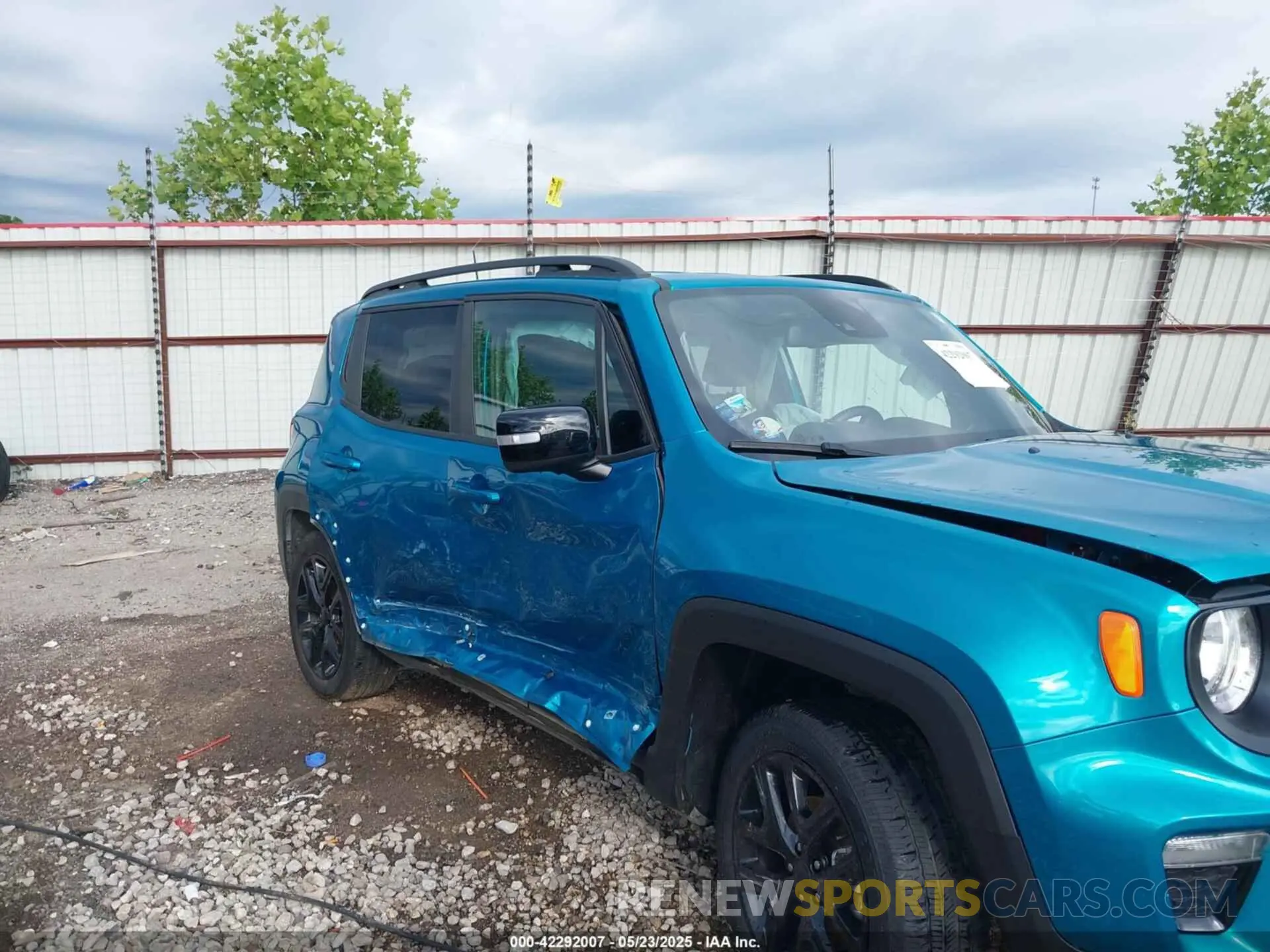 6 Photograph of a damaged car ZACNJDE1XNPN68198 JEEP RENEGADE 2022