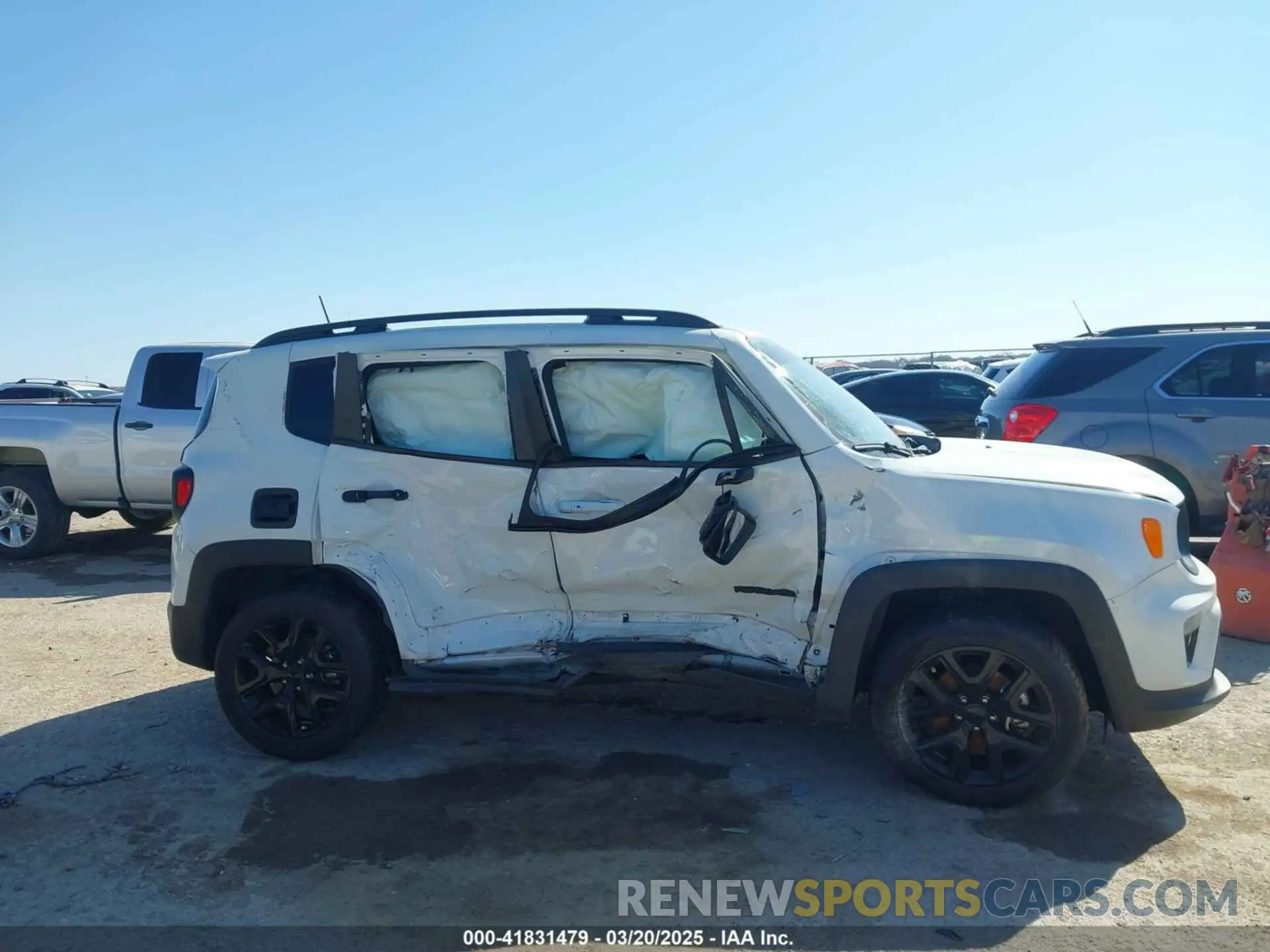 13 Photograph of a damaged car ZACNJDE1XNPN71389 JEEP RENEGADE 2022