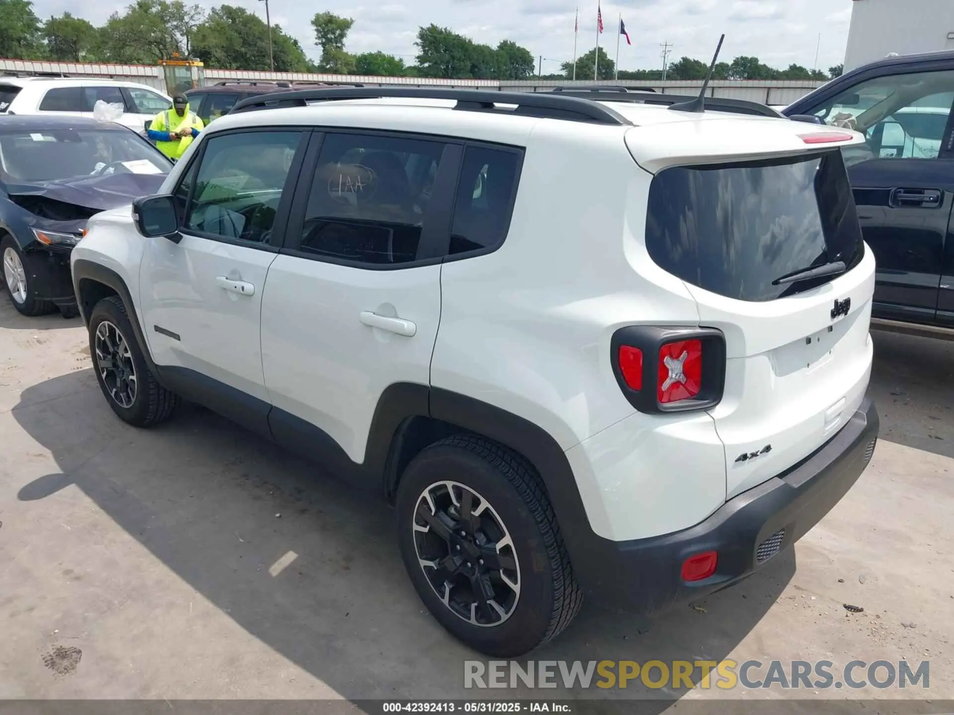 3 Photograph of a damaged car ZACNJDB10PPP72791 JEEP RENEGADE 2023