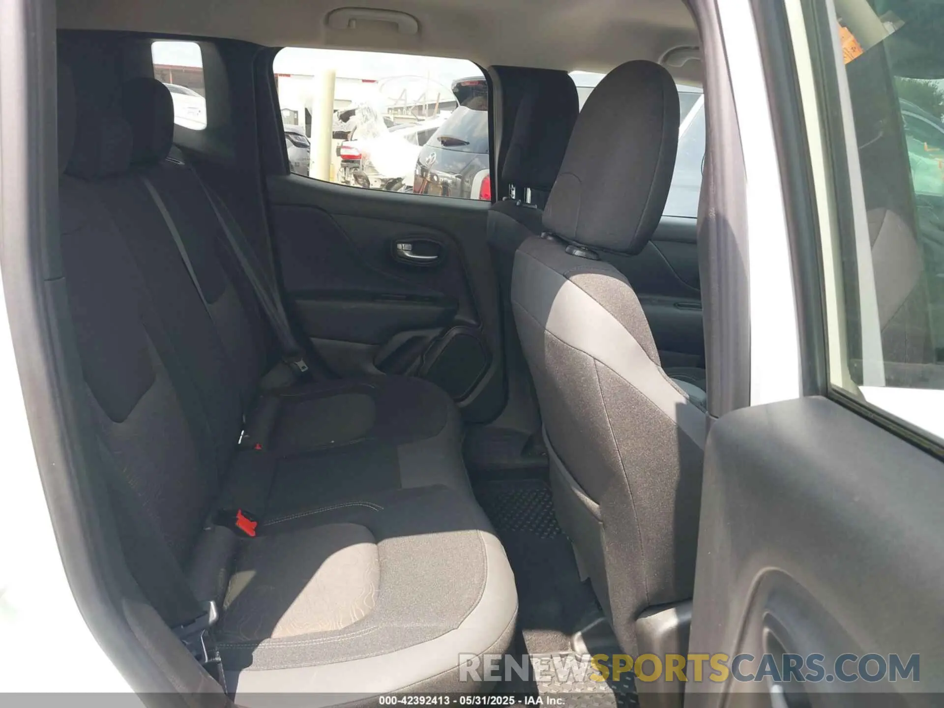 8 Photograph of a damaged car ZACNJDB10PPP72791 JEEP RENEGADE 2023