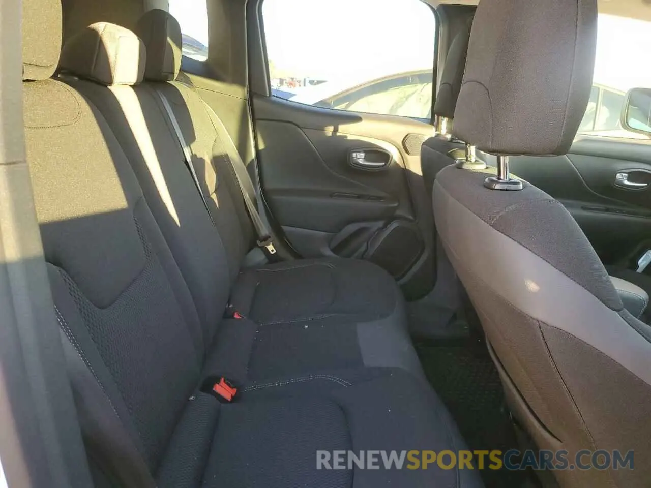 10 Photograph of a damaged car ZACNJDB11PPP23194 JEEP RENEGADE 2023