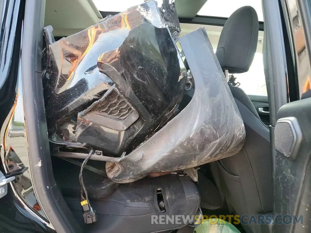 11 Photograph of a damaged car ZACNJDB12PPP26797 JEEP RENEGADE 2023