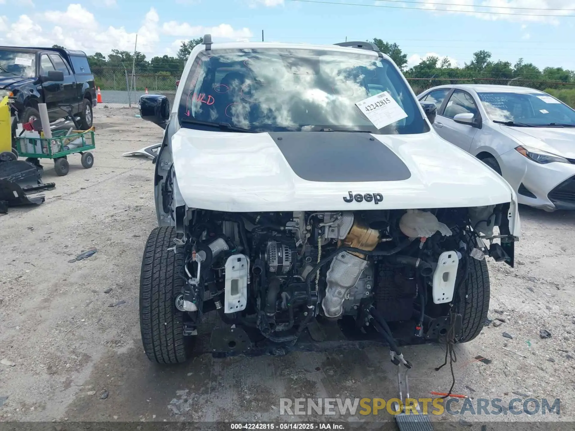 19 Photograph of a damaged car ZACNJDB12PPP39095 JEEP RENEGADE 2023