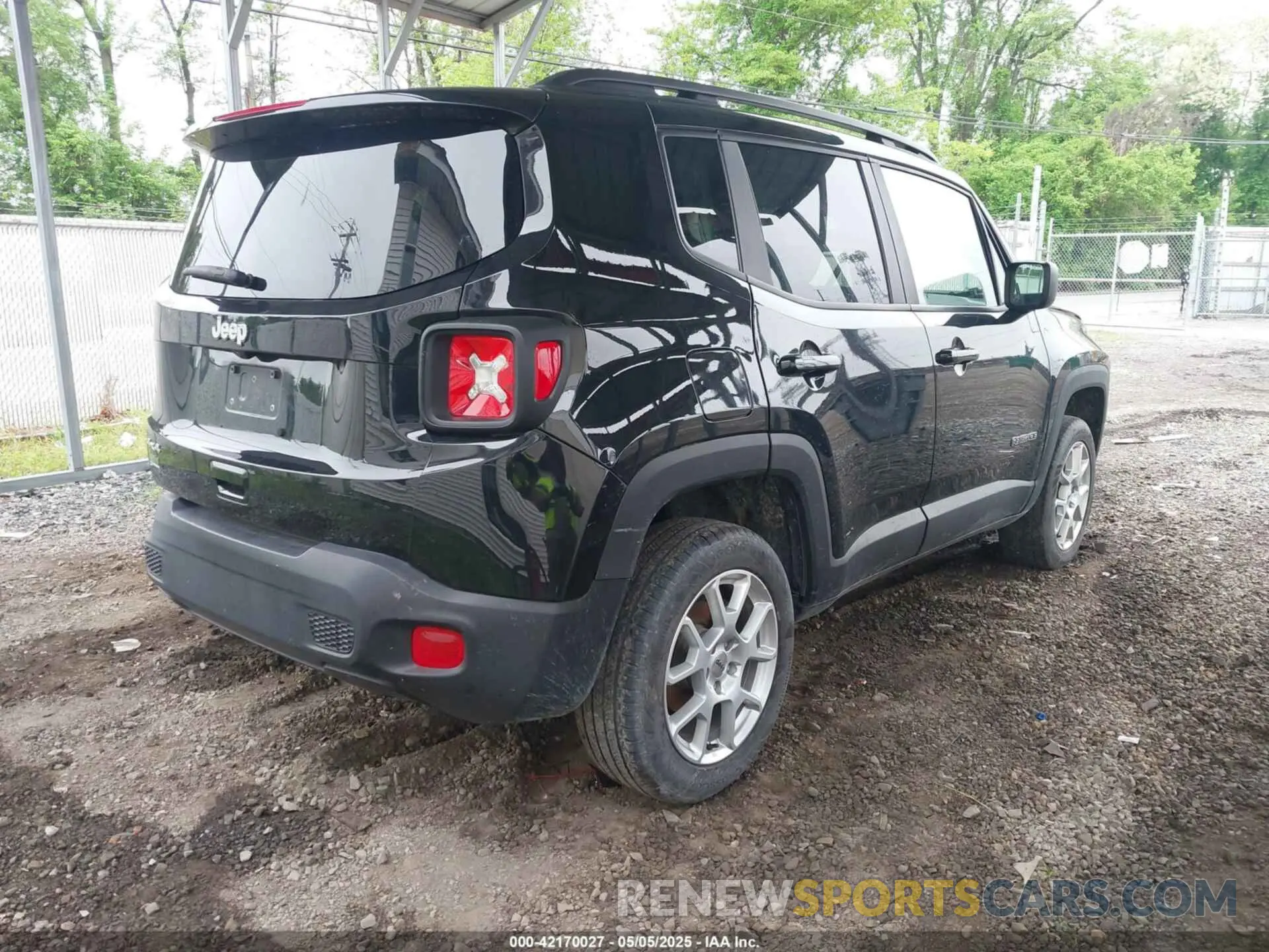 4 Photograph of a damaged car ZACNJDB12PPP61730 JEEP RENEGADE 2023
