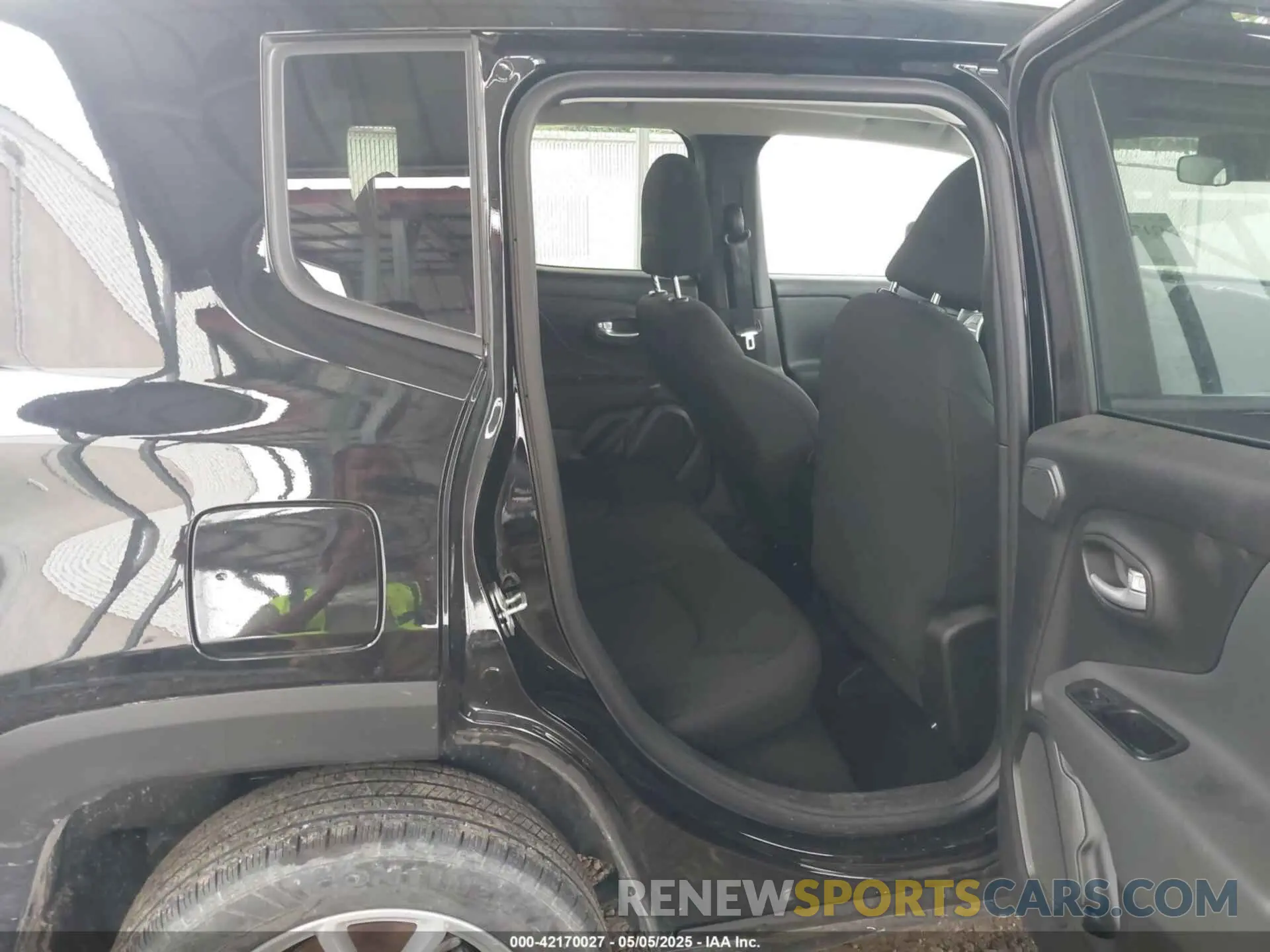 8 Photograph of a damaged car ZACNJDB12PPP61730 JEEP RENEGADE 2023