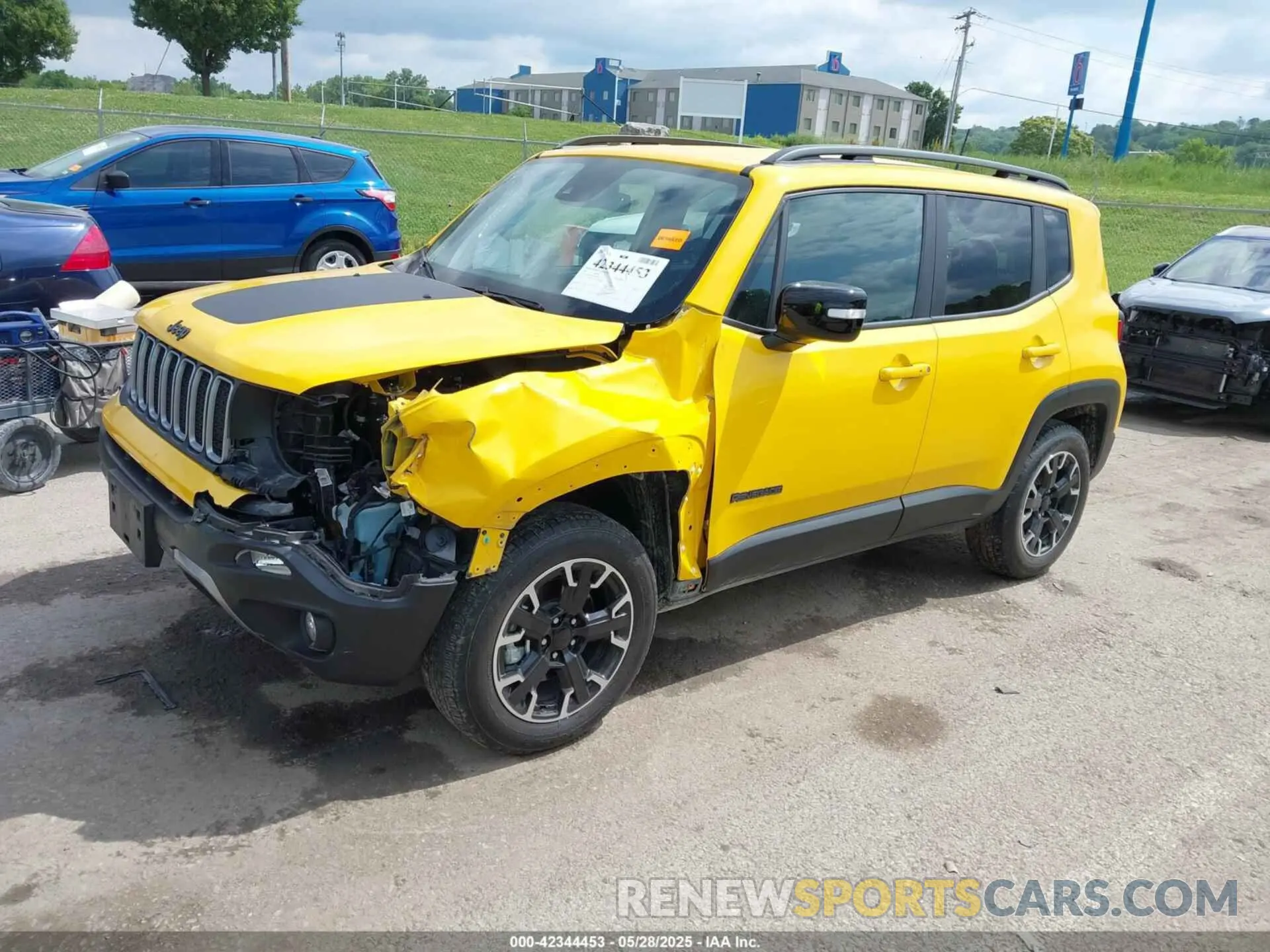 2 Photograph of a damaged car ZACNJDB13PPP56620 JEEP RENEGADE 2023