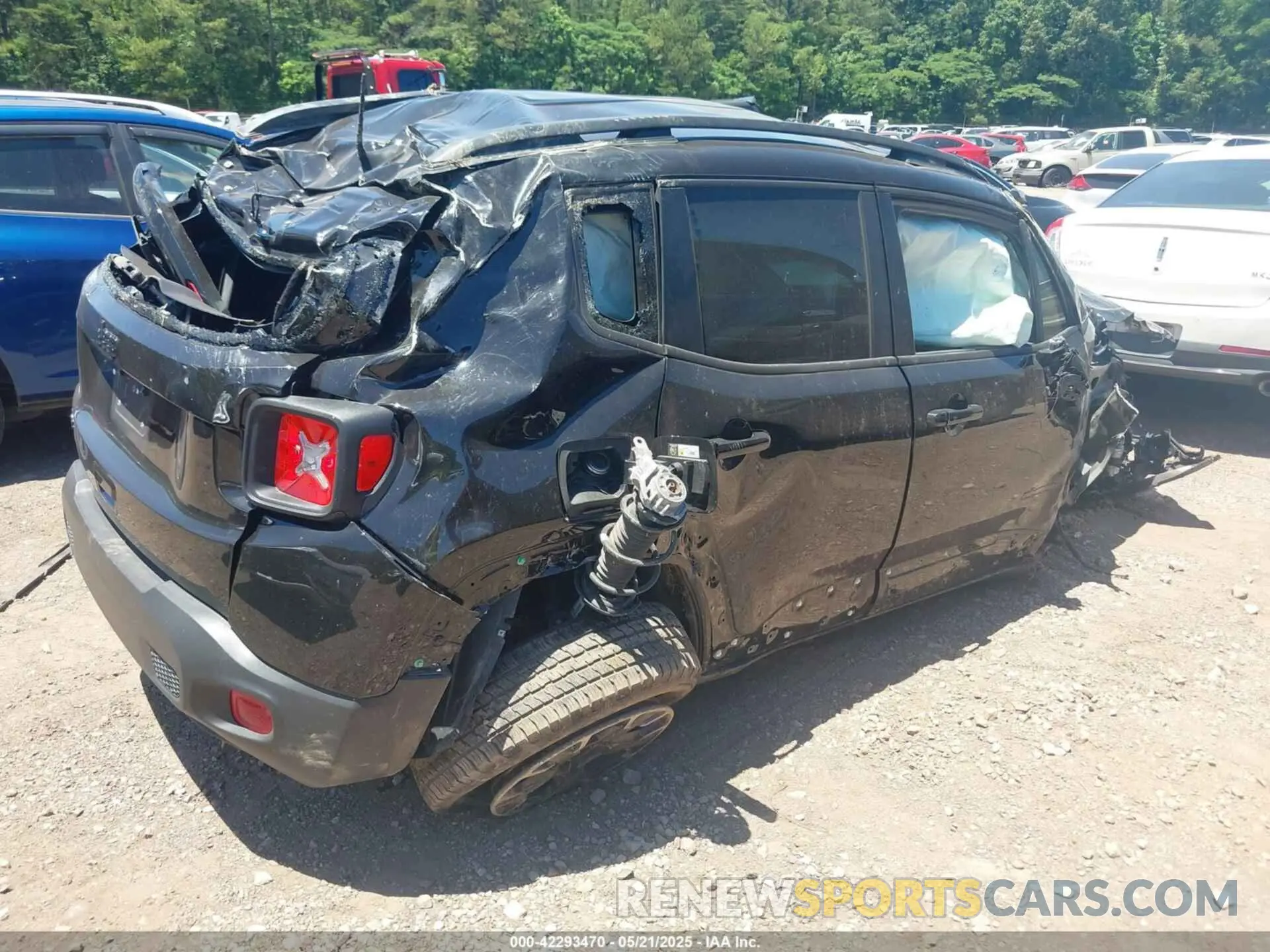 4 Photograph of a damaged car ZACNJDB13PPP69738 JEEP RENEGADE 2023