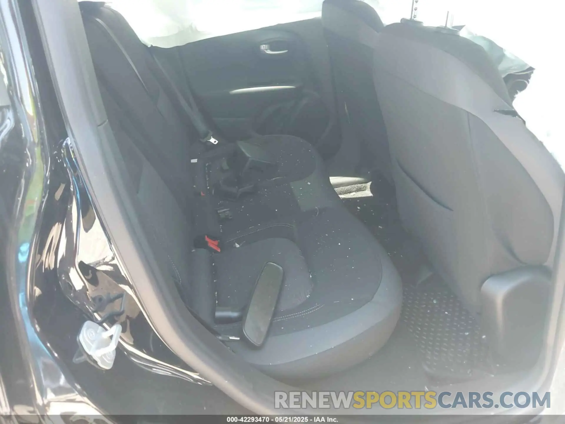 8 Photograph of a damaged car ZACNJDB13PPP69738 JEEP RENEGADE 2023