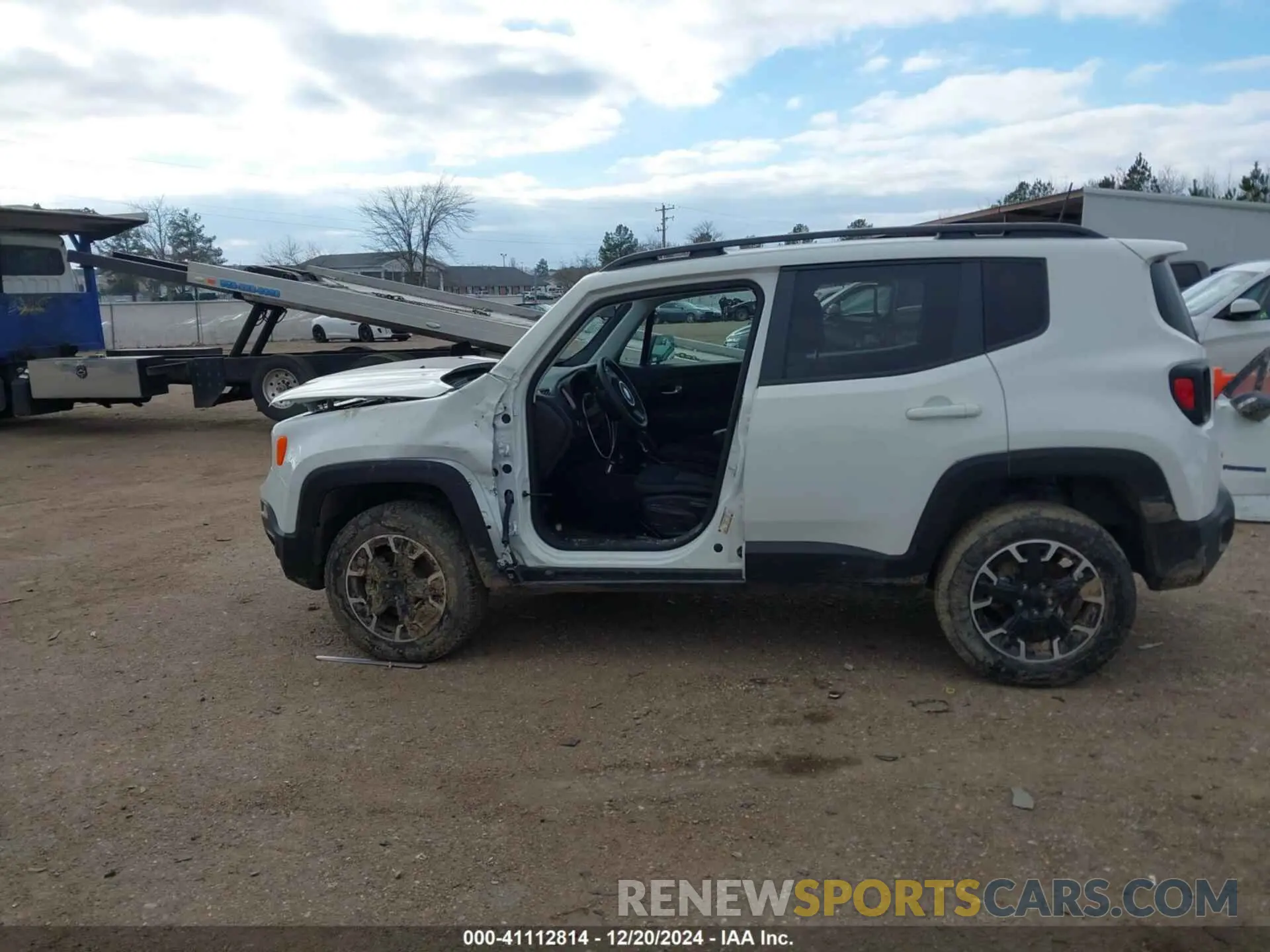 15 Photograph of a damaged car ZACNJDB14PPP34402 JEEP RENEGADE 2023