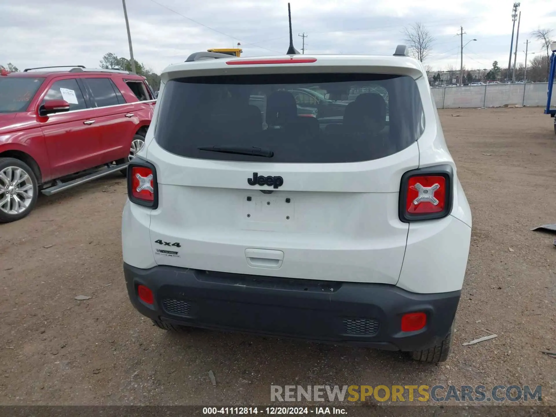 17 Photograph of a damaged car ZACNJDB14PPP34402 JEEP RENEGADE 2023