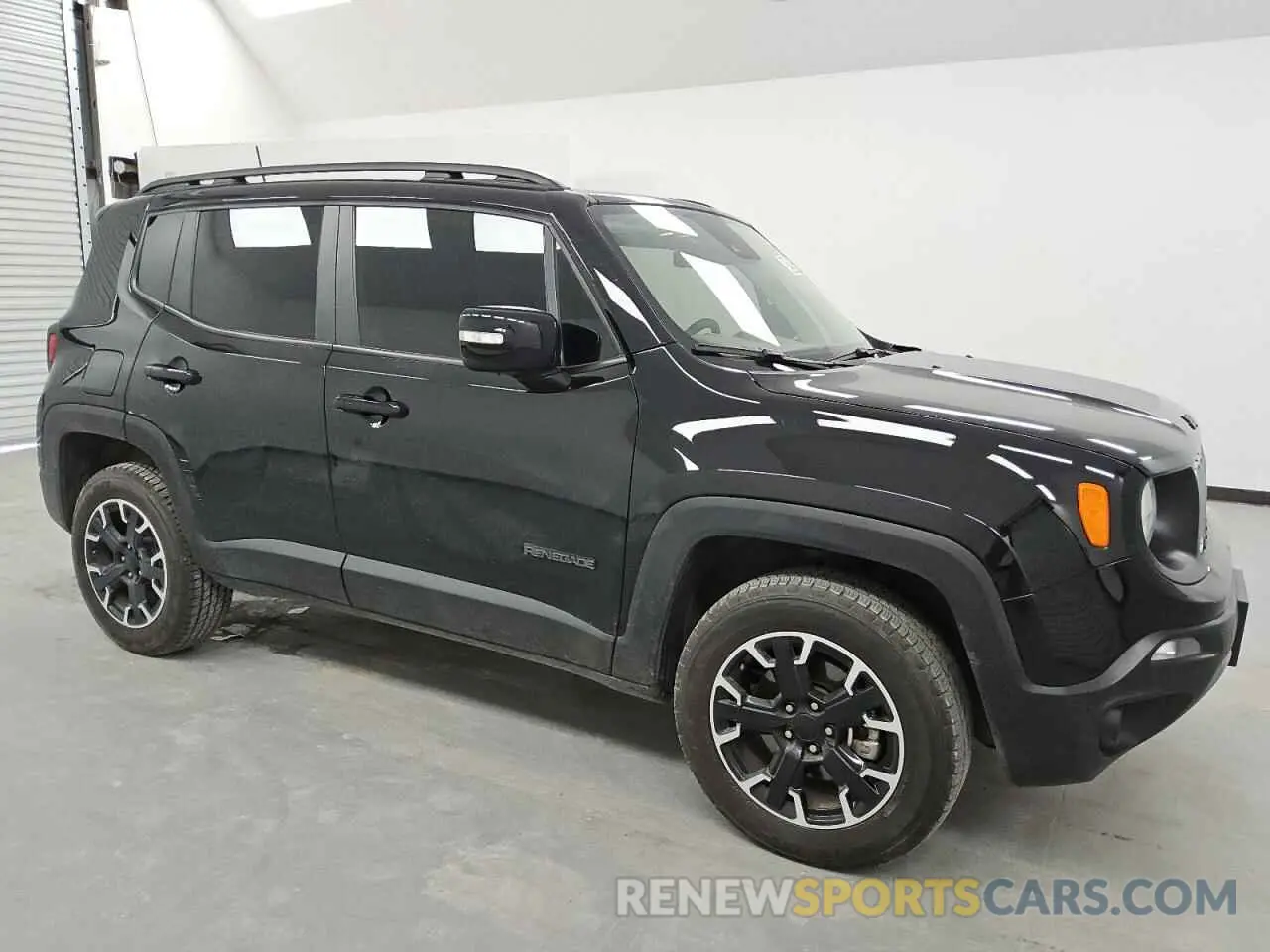 4 Photograph of a damaged car ZACNJDB14PPP36392 JEEP RENEGADE 2023