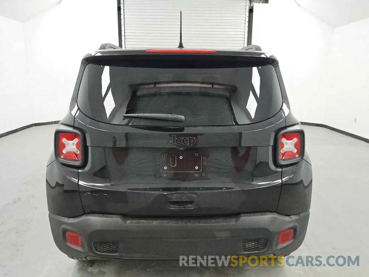 6 Photograph of a damaged car ZACNJDB14PPP36392 JEEP RENEGADE 2023