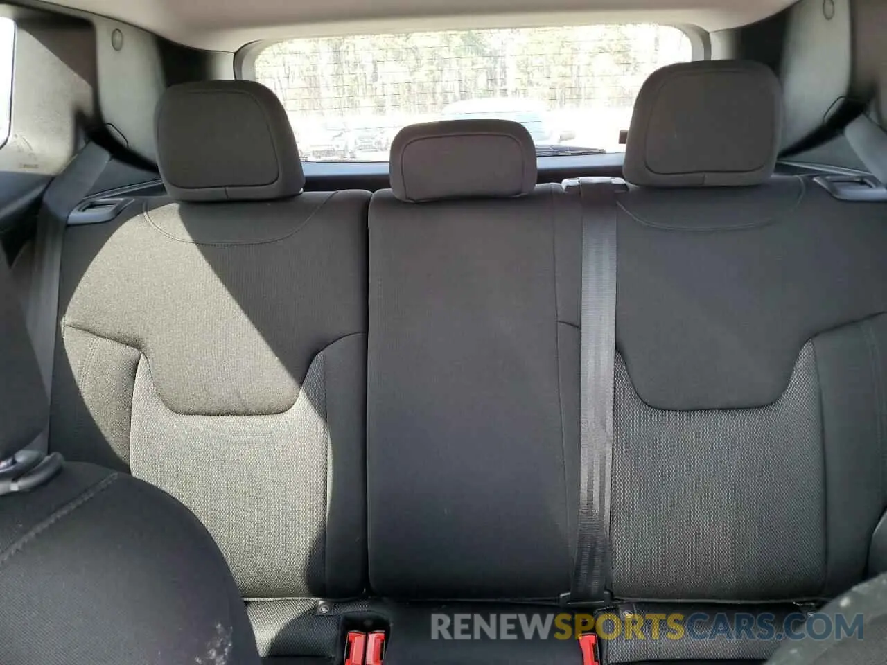 10 Photograph of a damaged car ZACNJDB15PPP61804 JEEP RENEGADE 2023
