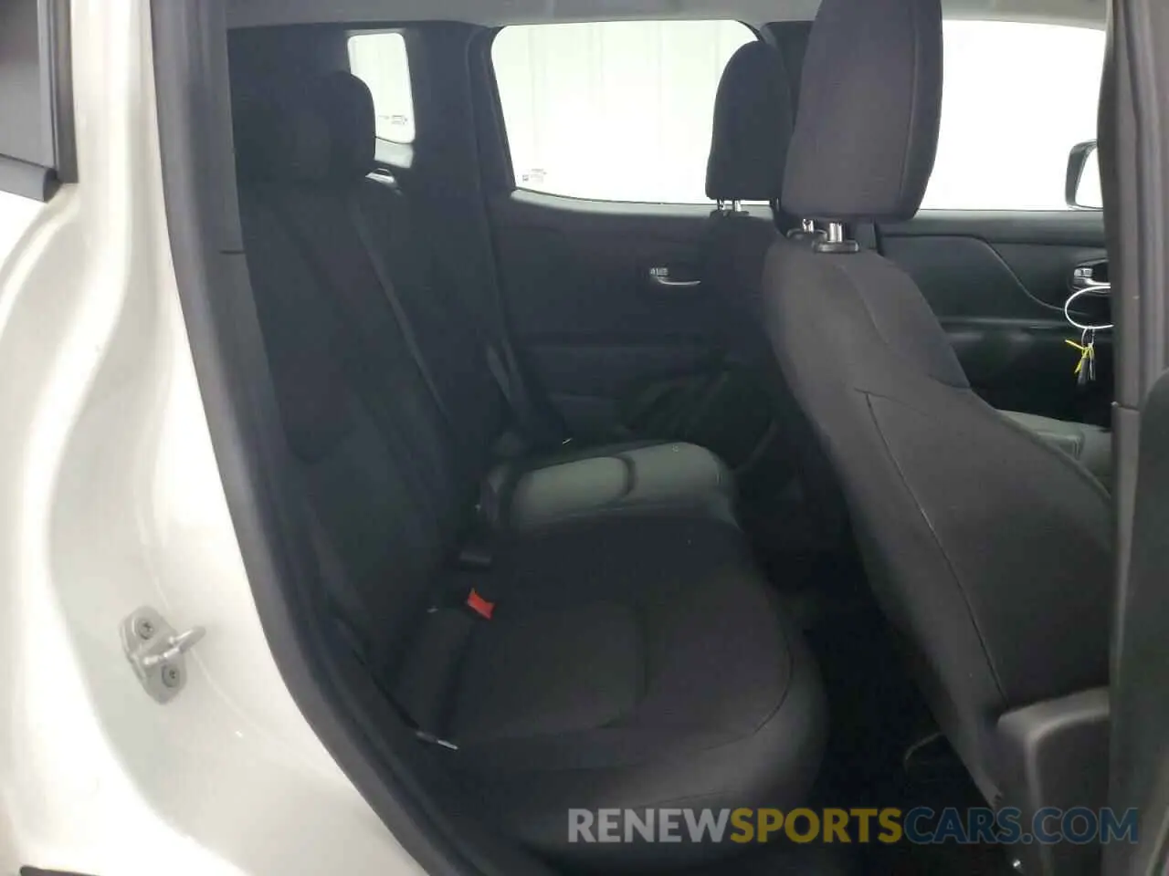 10 Photograph of a damaged car ZACNJDB15PPP68025 JEEP RENEGADE 2023