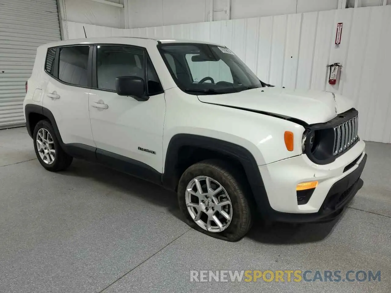 4 Photograph of a damaged car ZACNJDB15PPP68025 JEEP RENEGADE 2023