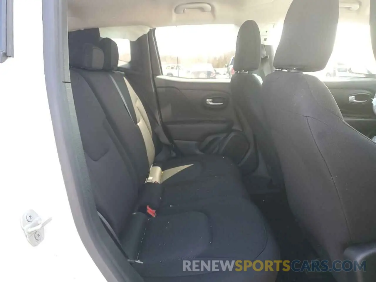 13 Photograph of a damaged car ZACNJDB15PPP69790 JEEP RENEGADE 2023