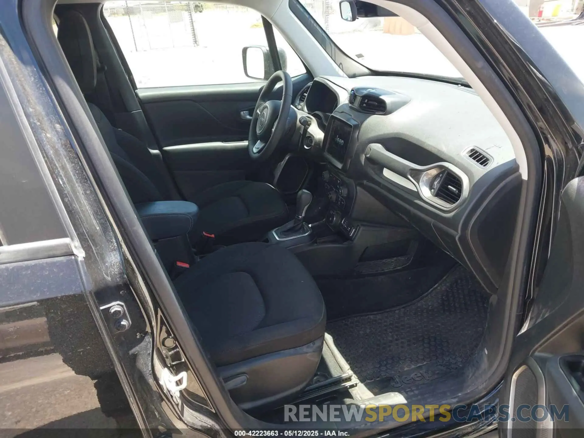 5 Photograph of a damaged car ZACNJDB17PPP70052 JEEP RENEGADE 2023