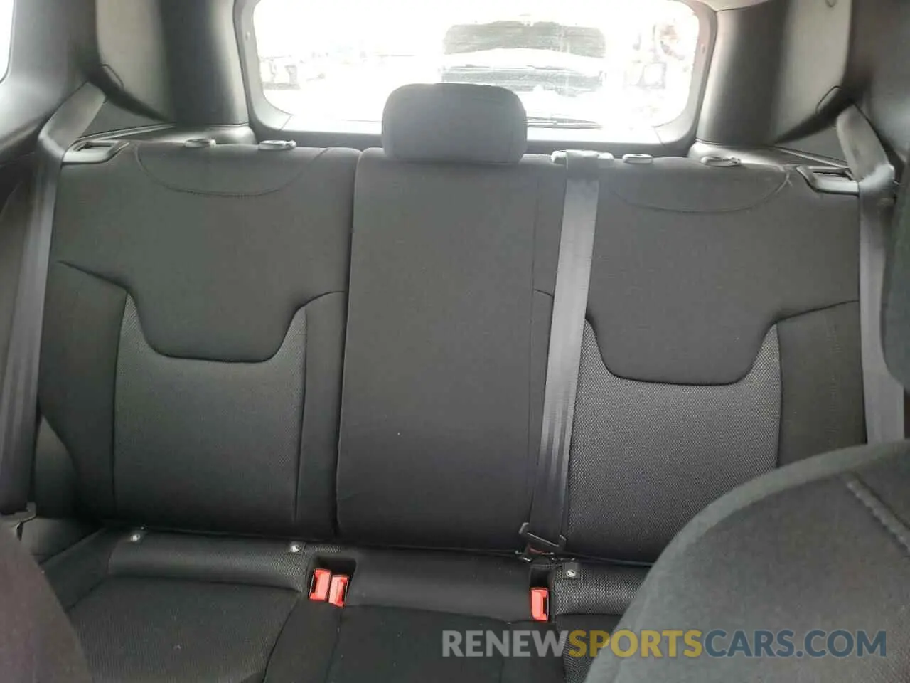 10 Photograph of a damaged car ZACNJDB18PPP36797 JEEP RENEGADE 2023