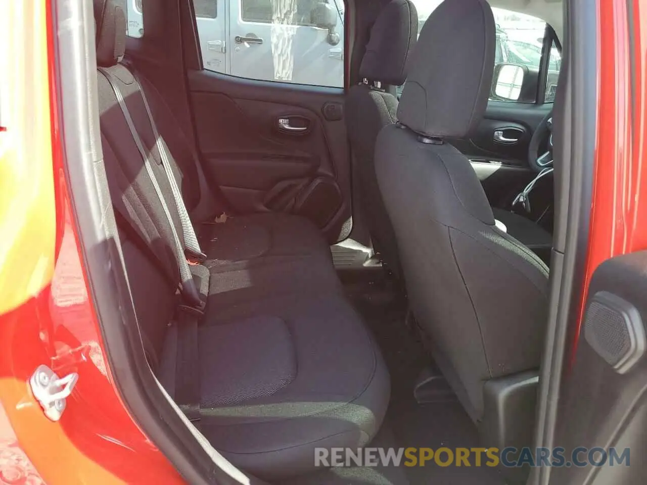 10 Photograph of a damaged car ZACNJDB19PPP58114 JEEP RENEGADE 2023