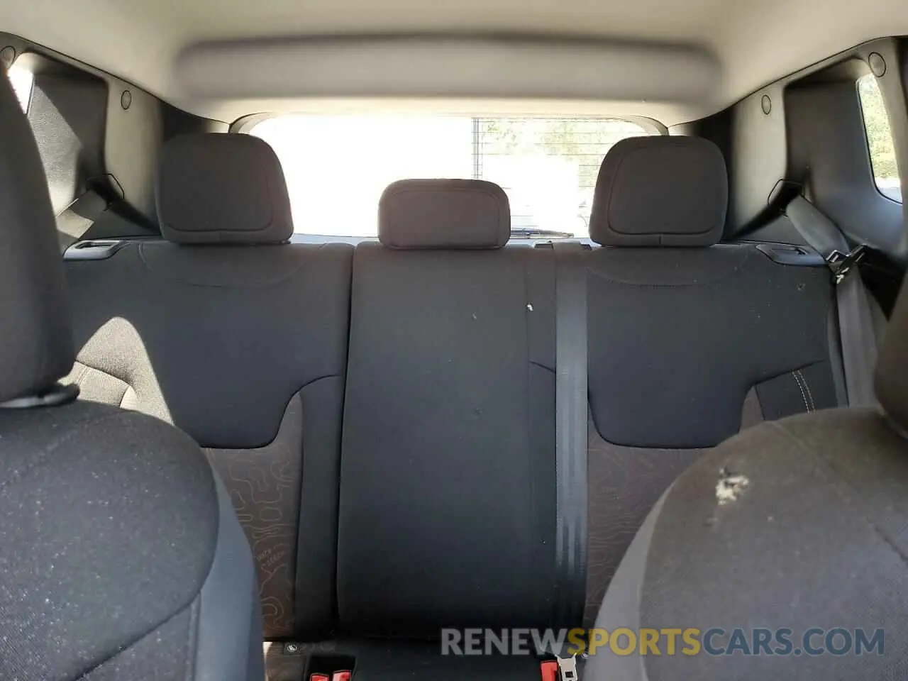10 Photograph of a damaged car ZACNJDB19PPP72126 JEEP RENEGADE 2023