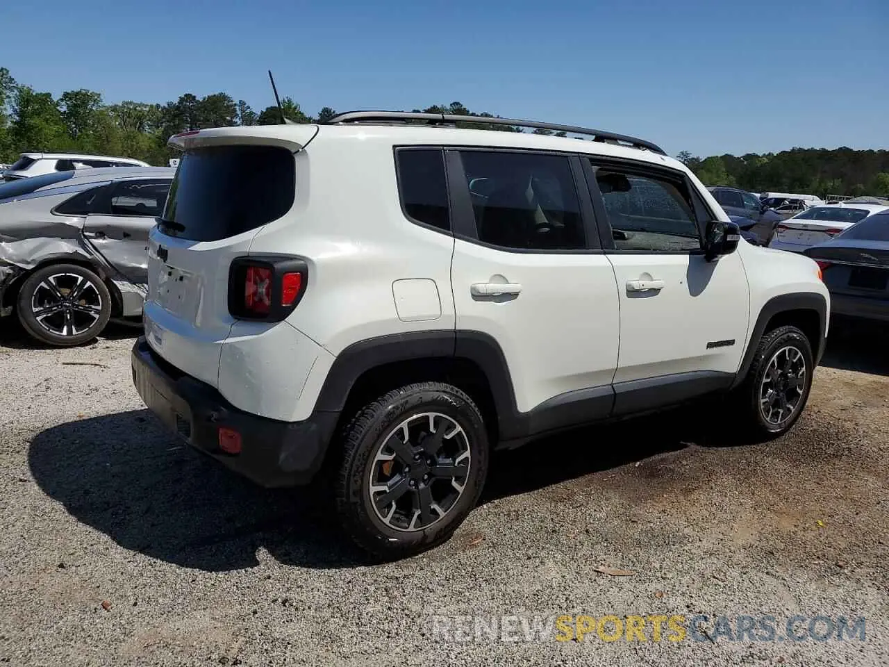 3 Photograph of a damaged car ZACNJDB19PPP72126 JEEP RENEGADE 2023