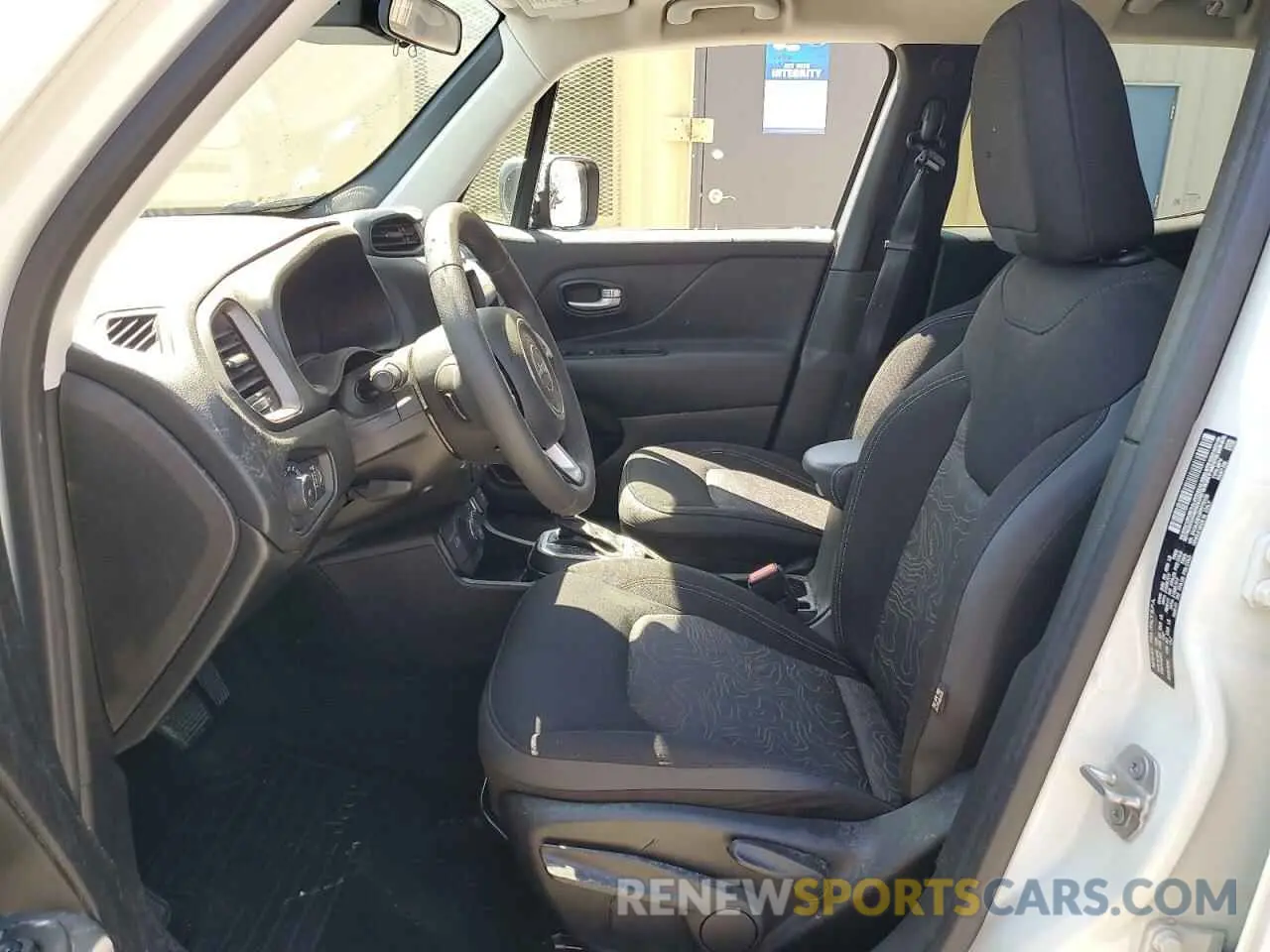 7 Photograph of a damaged car ZACNJDB19PPP72126 JEEP RENEGADE 2023