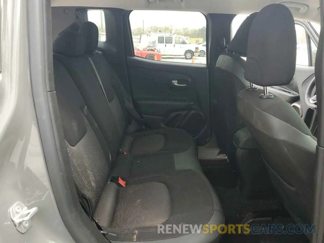 10 Photograph of a damaged car ZACNJDB1XPPP40785 JEEP RENEGADE 2023