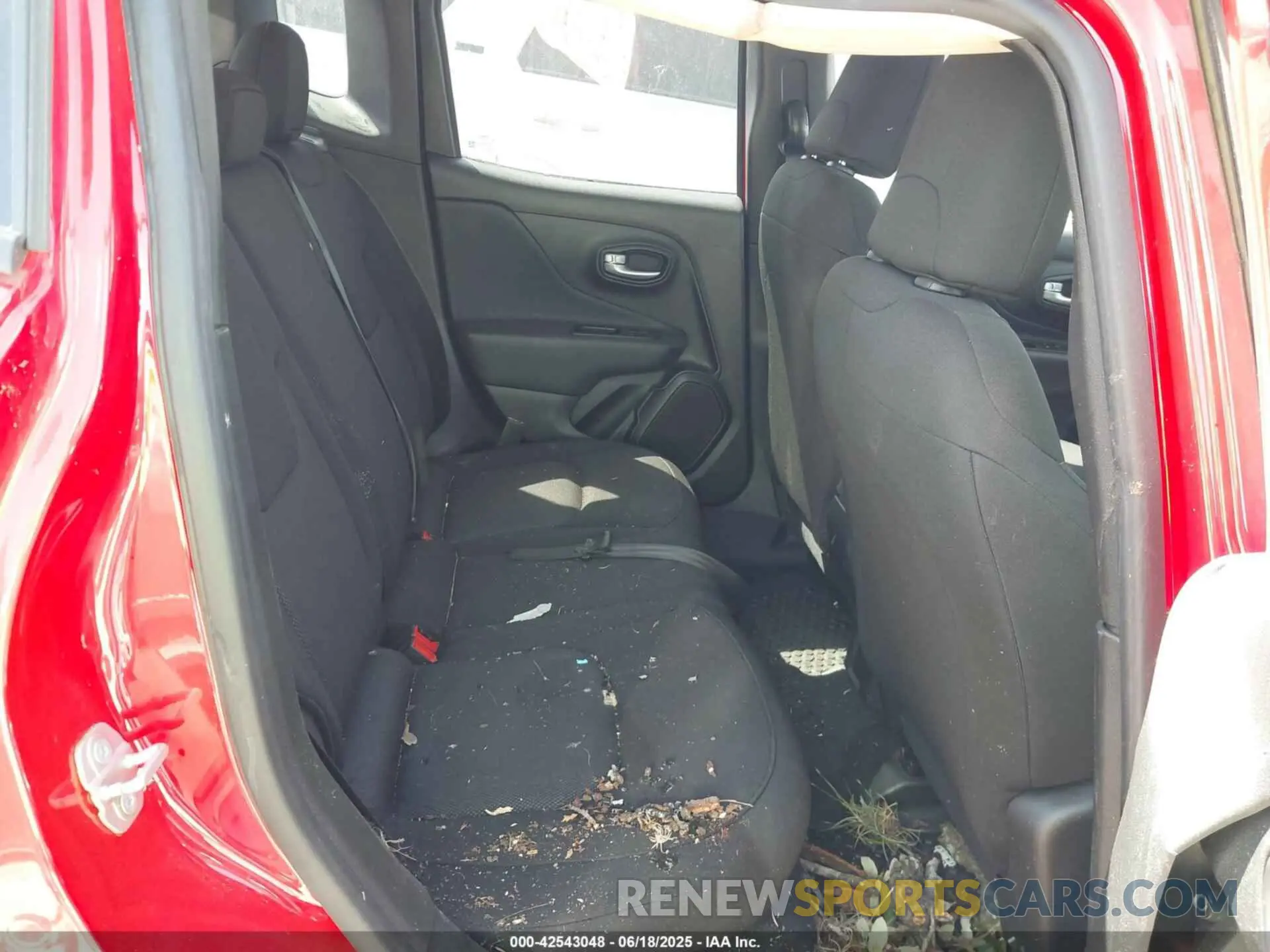 8 Photograph of a damaged car ZACNJDB1XPPP68568 JEEP RENEGADE 2023