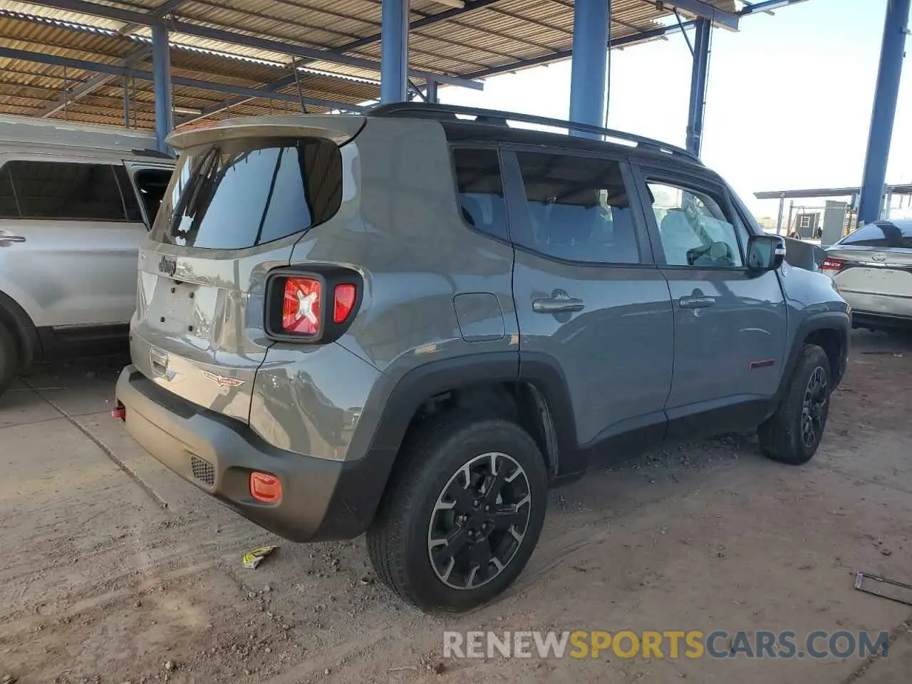 3 Photograph of a damaged car ZACNJDC10PPP37182 JEEP RENEGADE 2023