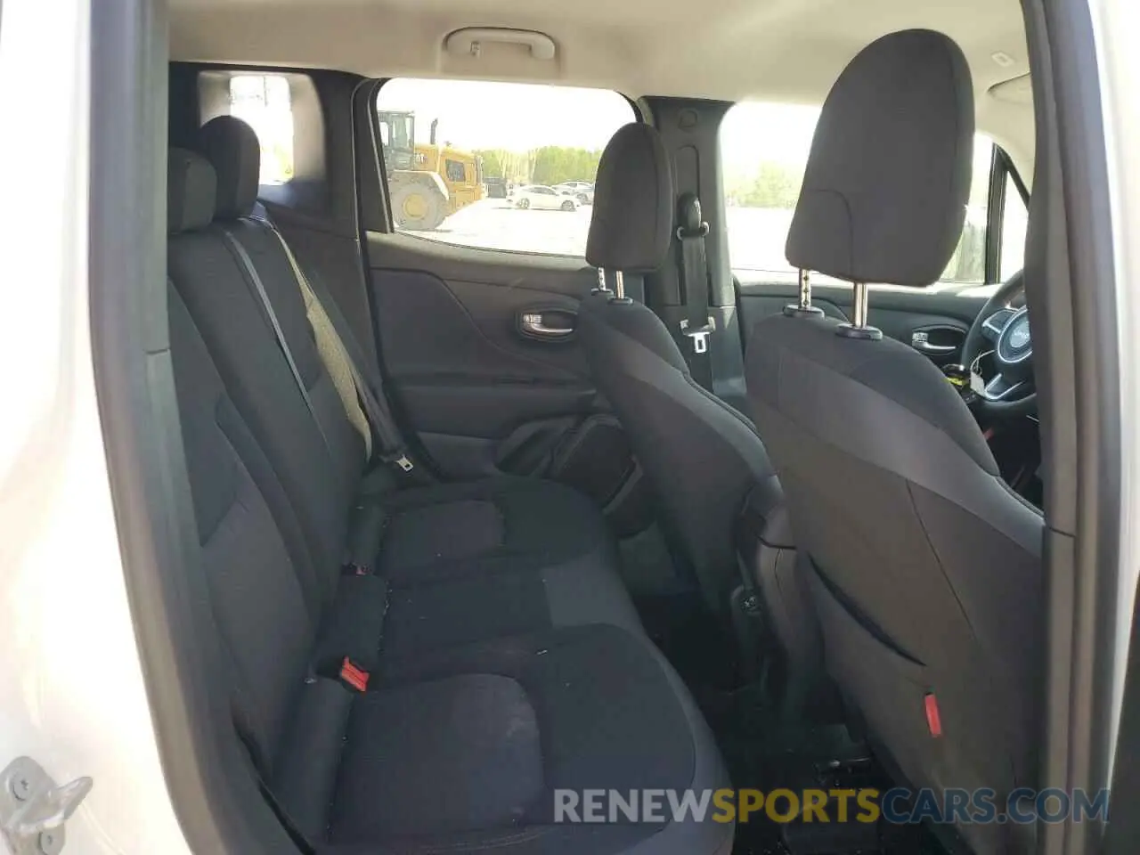 10 Photograph of a damaged car ZACNJDC11PPP11965 JEEP RENEGADE 2023