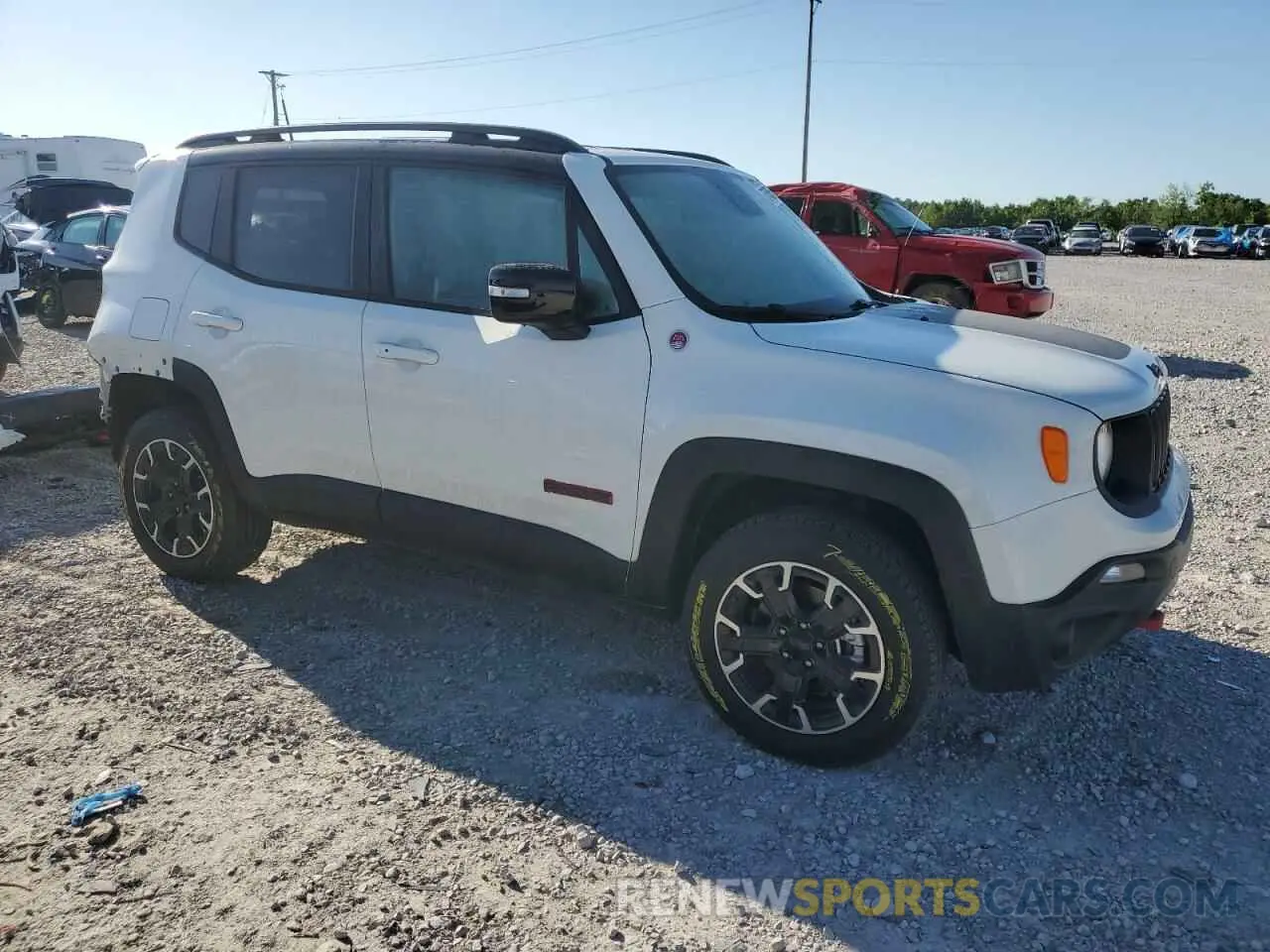 4 Photograph of a damaged car ZACNJDC12PPP65419 JEEP RENEGADE 2023