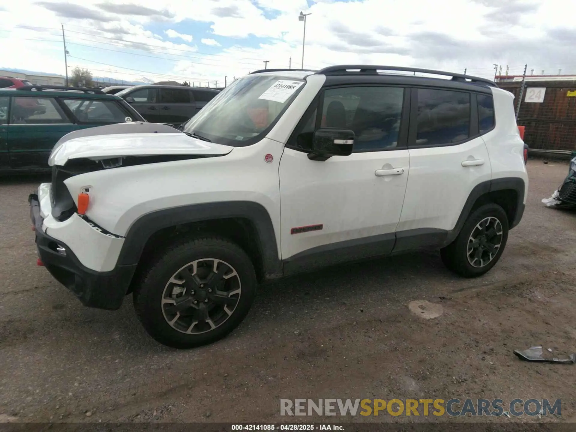 14 Photograph of a damaged car ZACNJDC15PPP67715 JEEP RENEGADE 2023