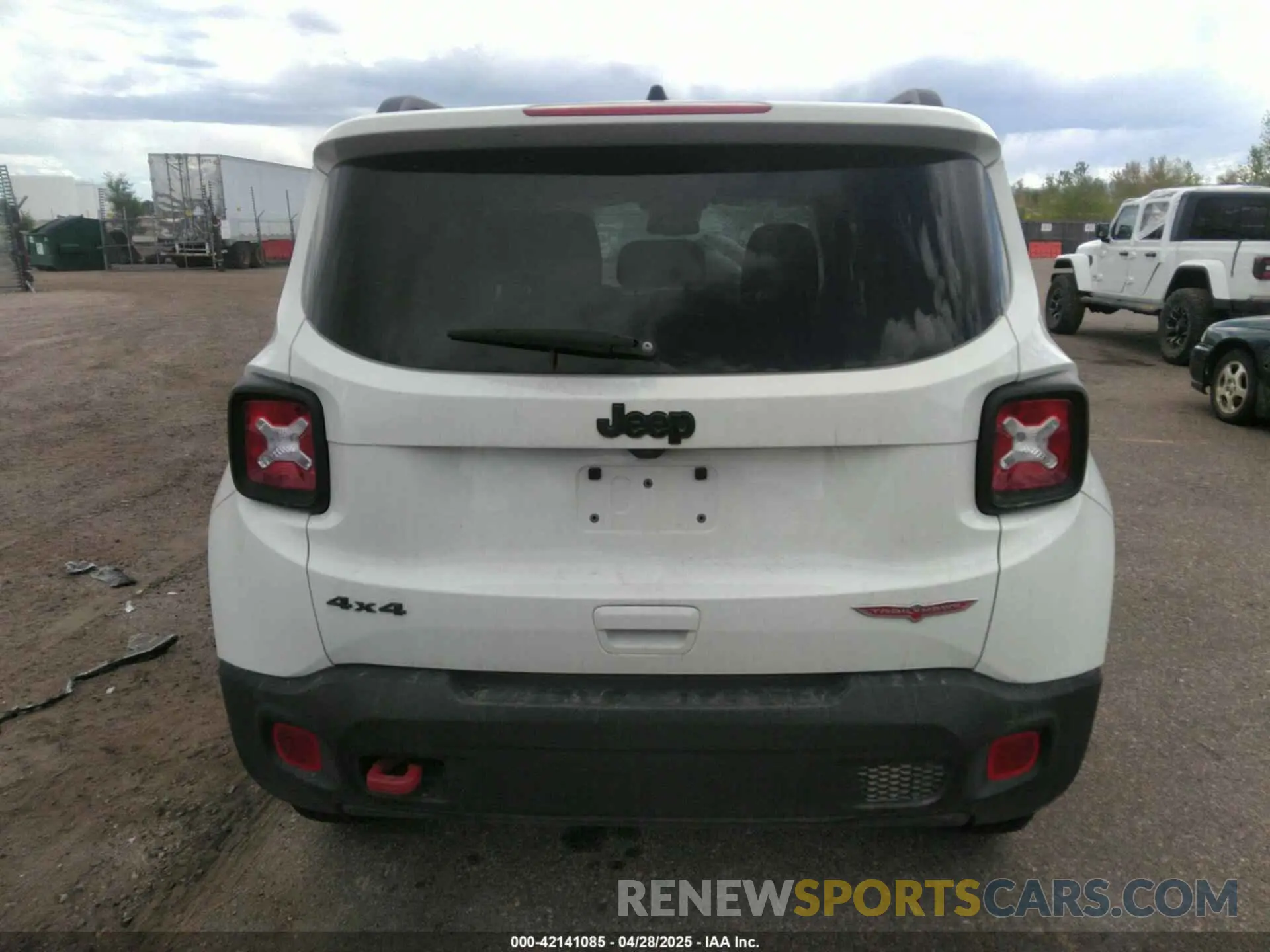 16 Photograph of a damaged car ZACNJDC15PPP67715 JEEP RENEGADE 2023