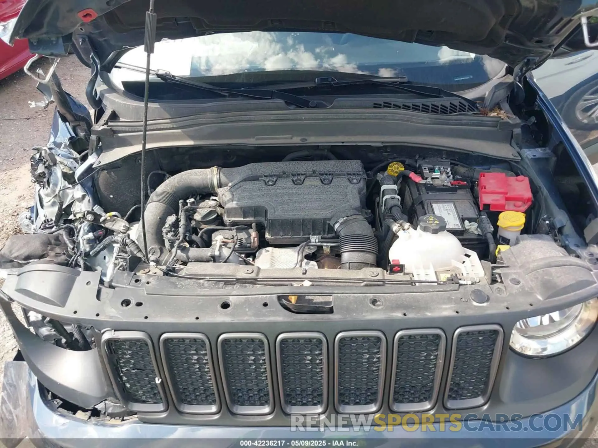 10 Photograph of a damaged car ZACNJDC19PPP70231 JEEP RENEGADE 2023