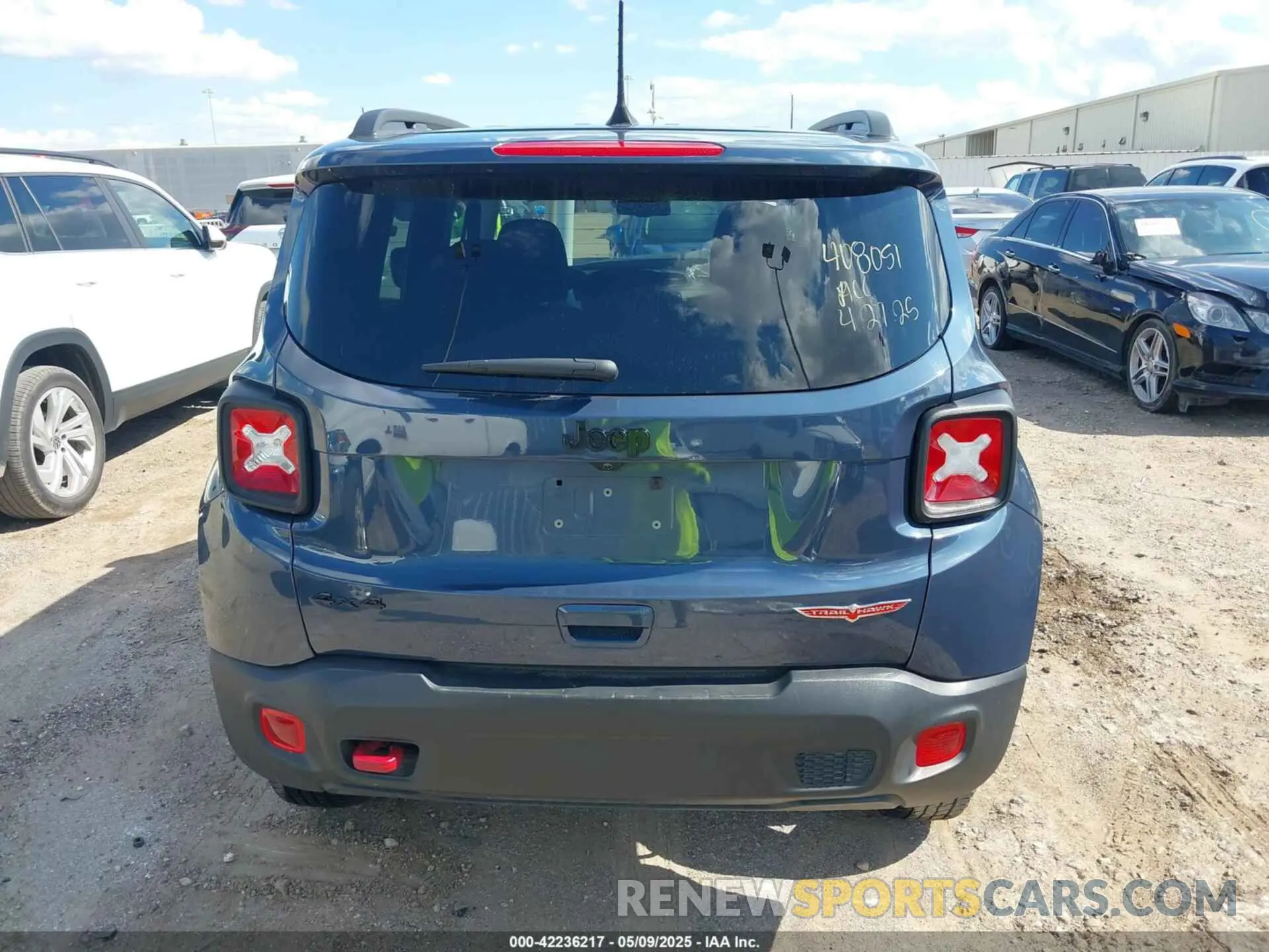 16 Photograph of a damaged car ZACNJDC19PPP70231 JEEP RENEGADE 2023