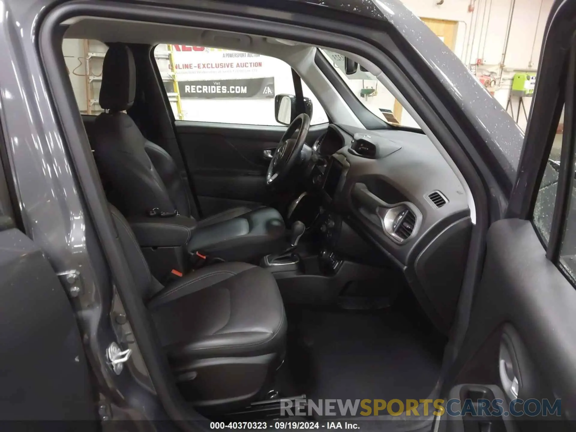 5 Photograph of a damaged car ZACNJDD10PPP14158 JEEP RENEGADE 2023