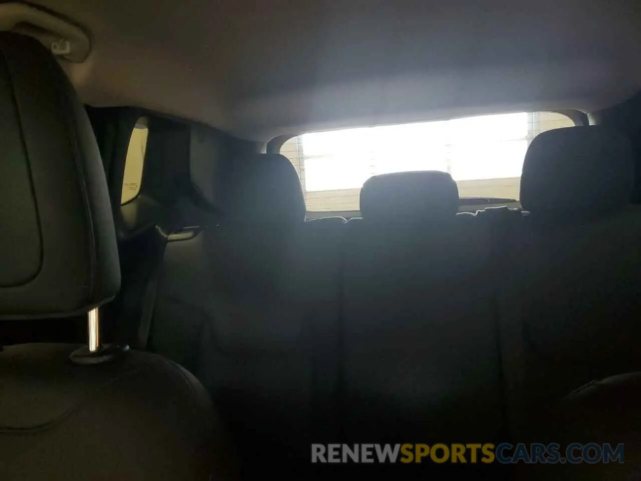 10 Photograph of a damaged car ZACNJDD18PPP11699 JEEP RENEGADE 2023