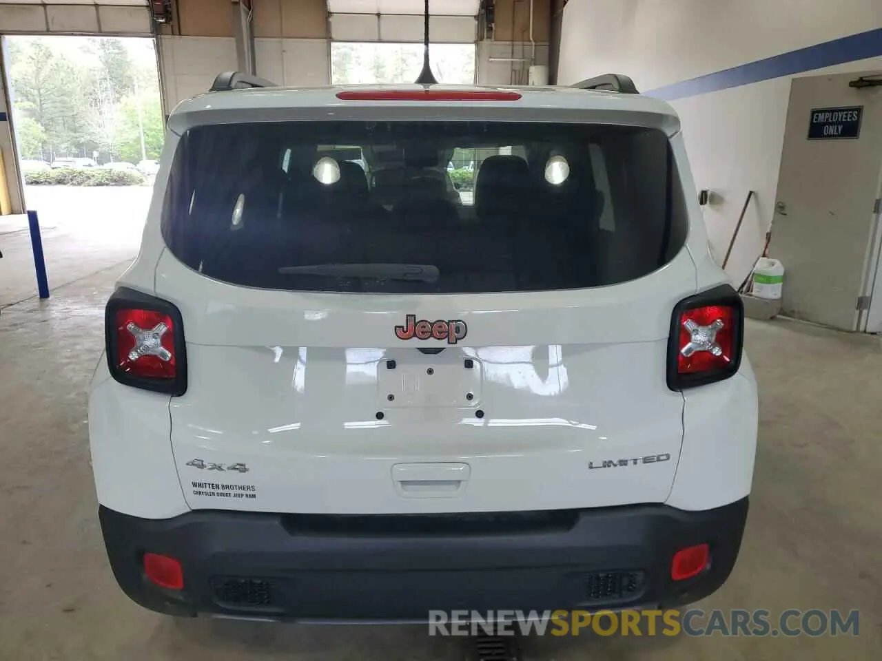 6 Photograph of a damaged car ZACNJDD18PPP11699 JEEP RENEGADE 2023