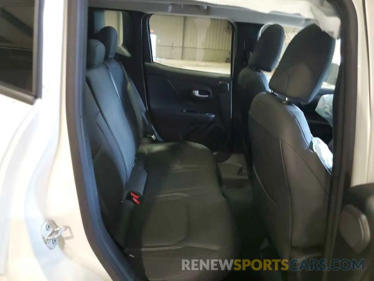 10 Photograph of a damaged car ZACNJDD1XPPP37625 JEEP RENEGADE 2023