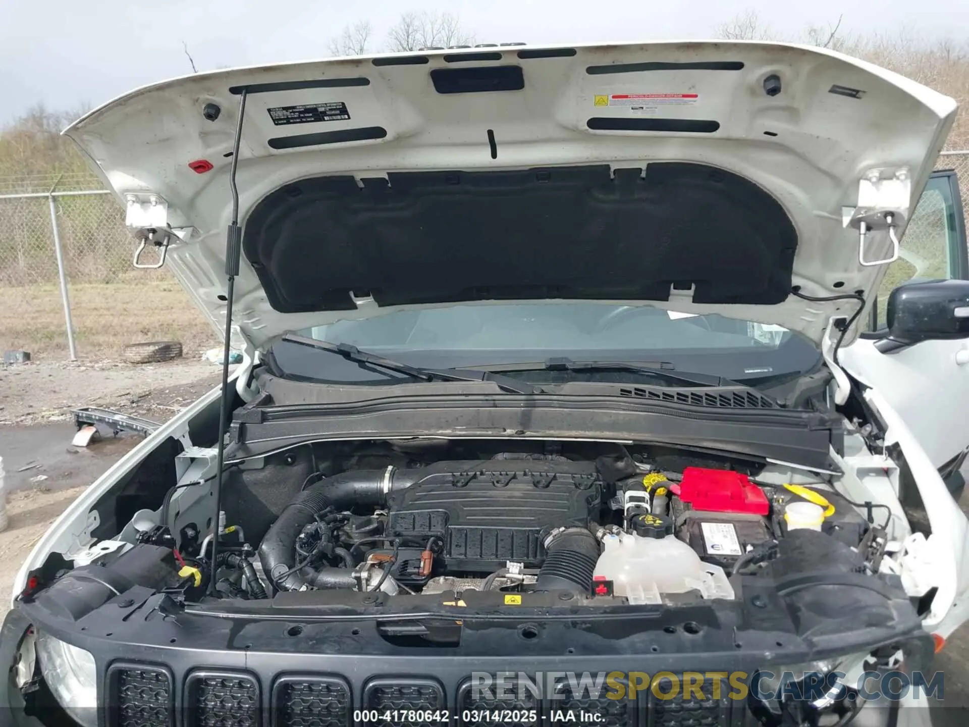10 Photograph of a damaged car ZACNJDE15PPP17183 JEEP RENEGADE 2023