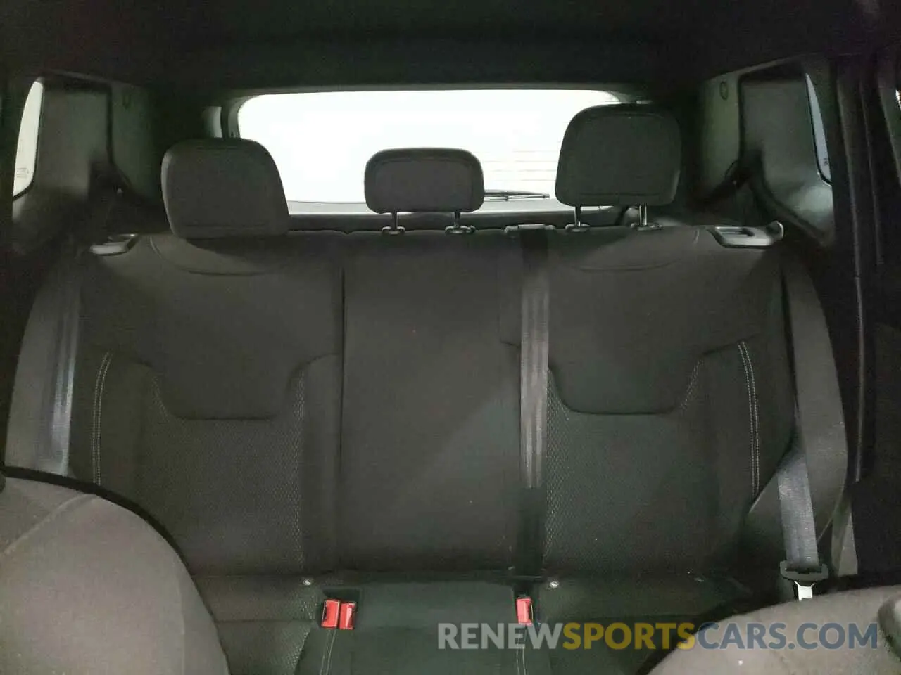 10 Photograph of a damaged car ZACNJDE13NPN71492 JEEP RENEGADE A 2022
