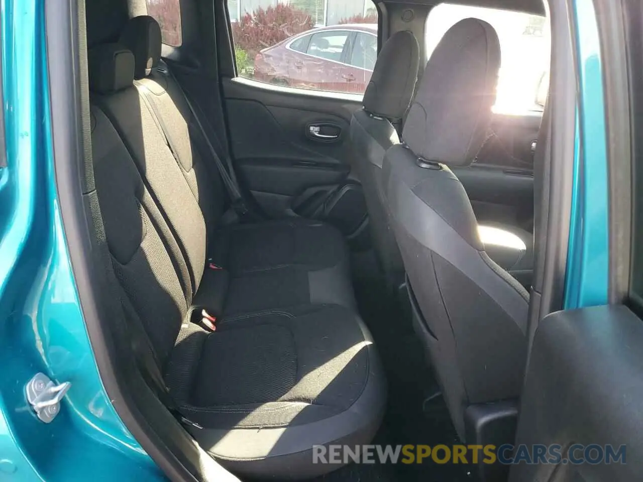 11 Photograph of a damaged car ZACNJDE19NPN77457 JEEP RENEGADE A 2022
