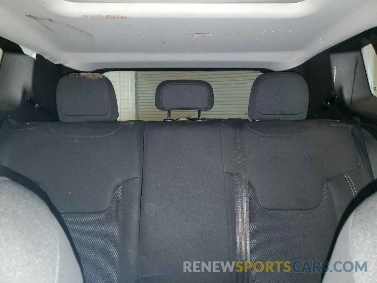 10 Photograph of a damaged car ZACNJDE11PPP10490 JEEP RENEGADE A 2023