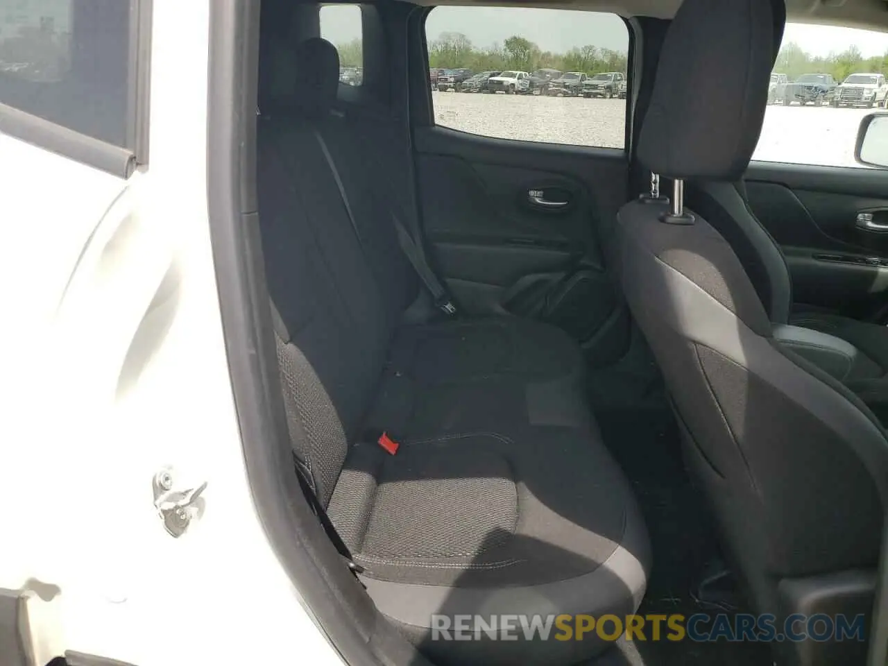 10 Photograph of a damaged car ZACNJDE12PPP19957 JEEP RENEGADE A 2023