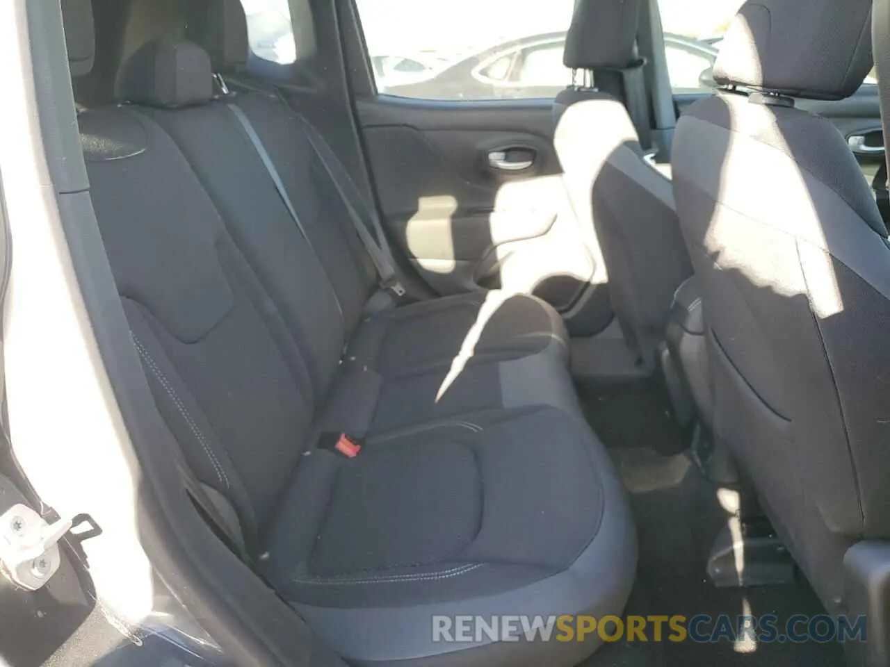 10 Photograph of a damaged car ZACNJDE1XPPP13744 JEEP RENEGADE A 2023