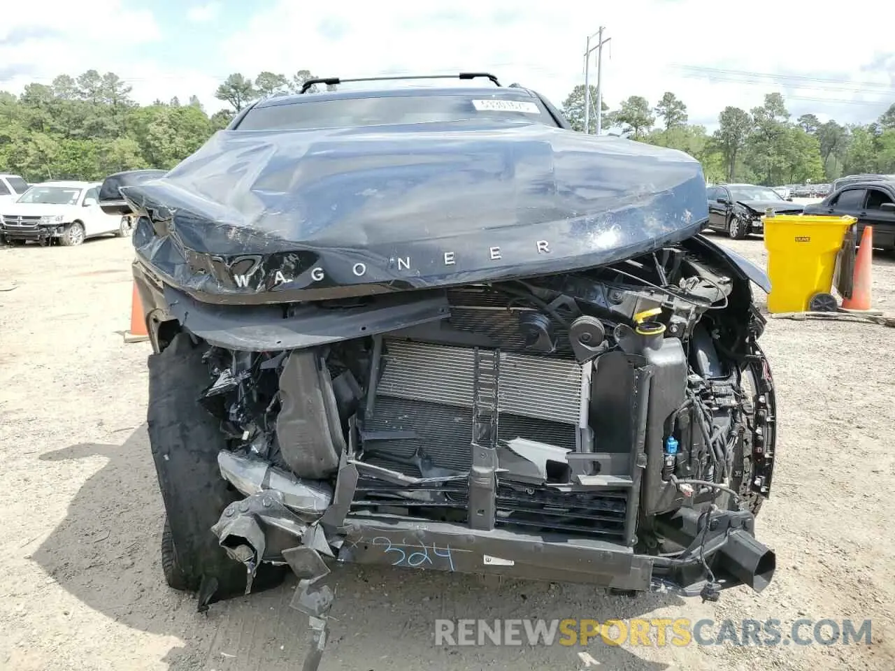 5 Photograph of a damaged car 1C4SJUAT8NS213067 JEEP WAGONEER 2022
